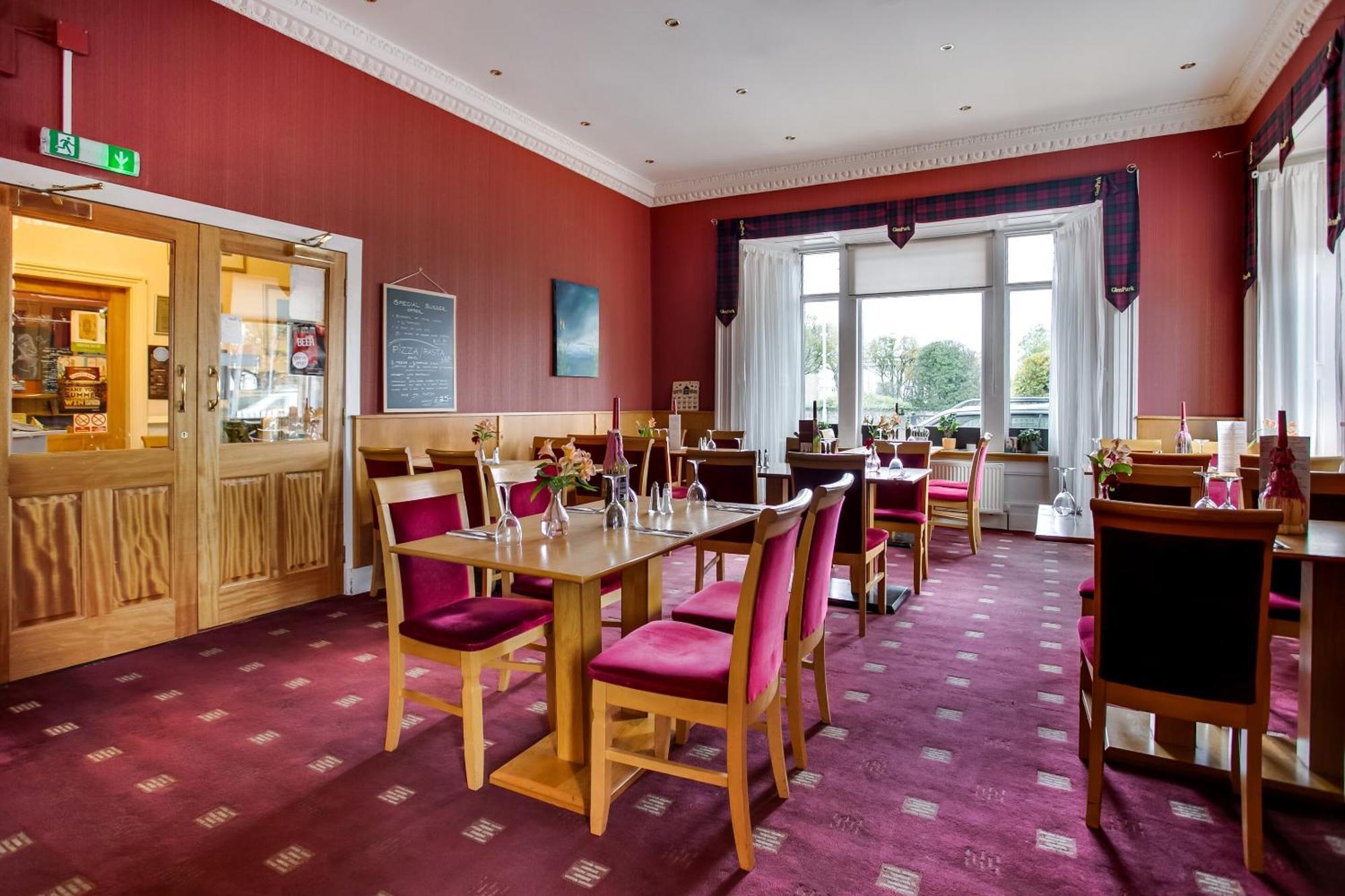Oyo Glenpark Hotel, Ayr Central Exterior photo